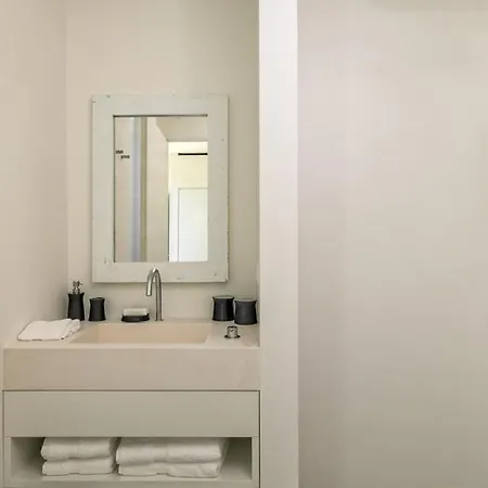 Ideal For 8 People With A Spectacular View *